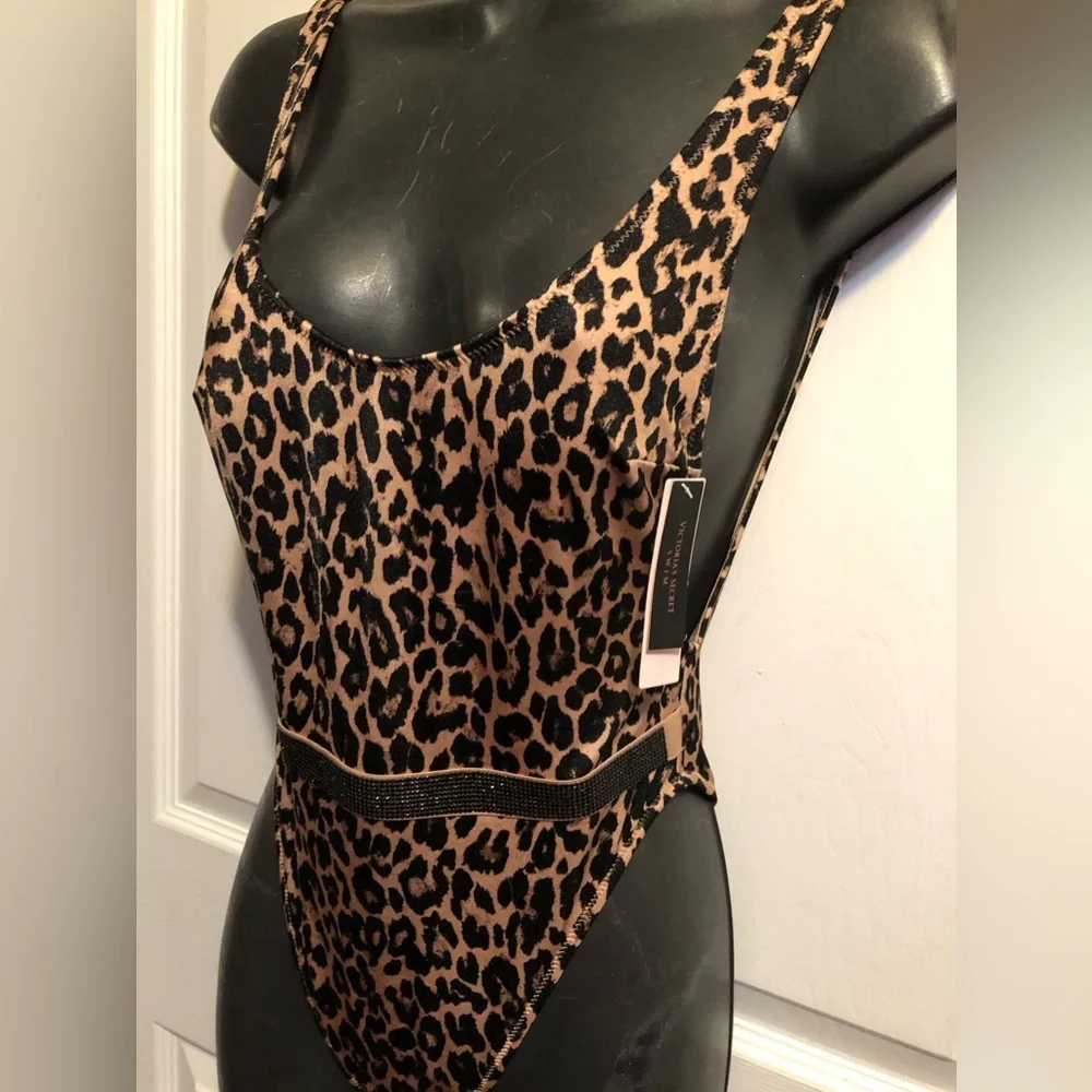 Victoria’s Secret ￼Leopard 🐆 swimsuit /￼ Bodysuit￼ - Picture 10 of 16